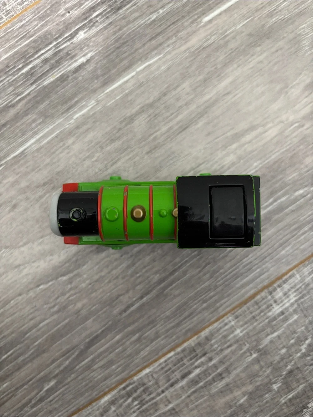 Motorized Percy with Magnets - Works! Thomas & Friends (for wooden tracks)
